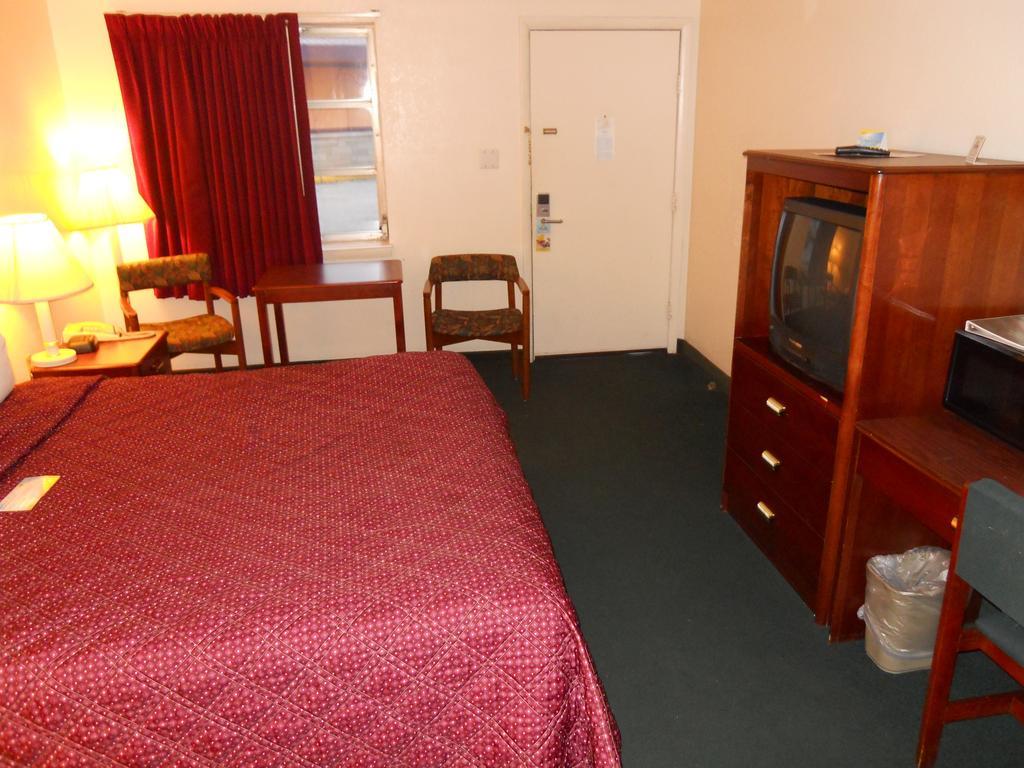 Best Budget Inn Tell City חדר תמונה